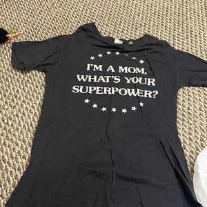 Women’s shirt medium